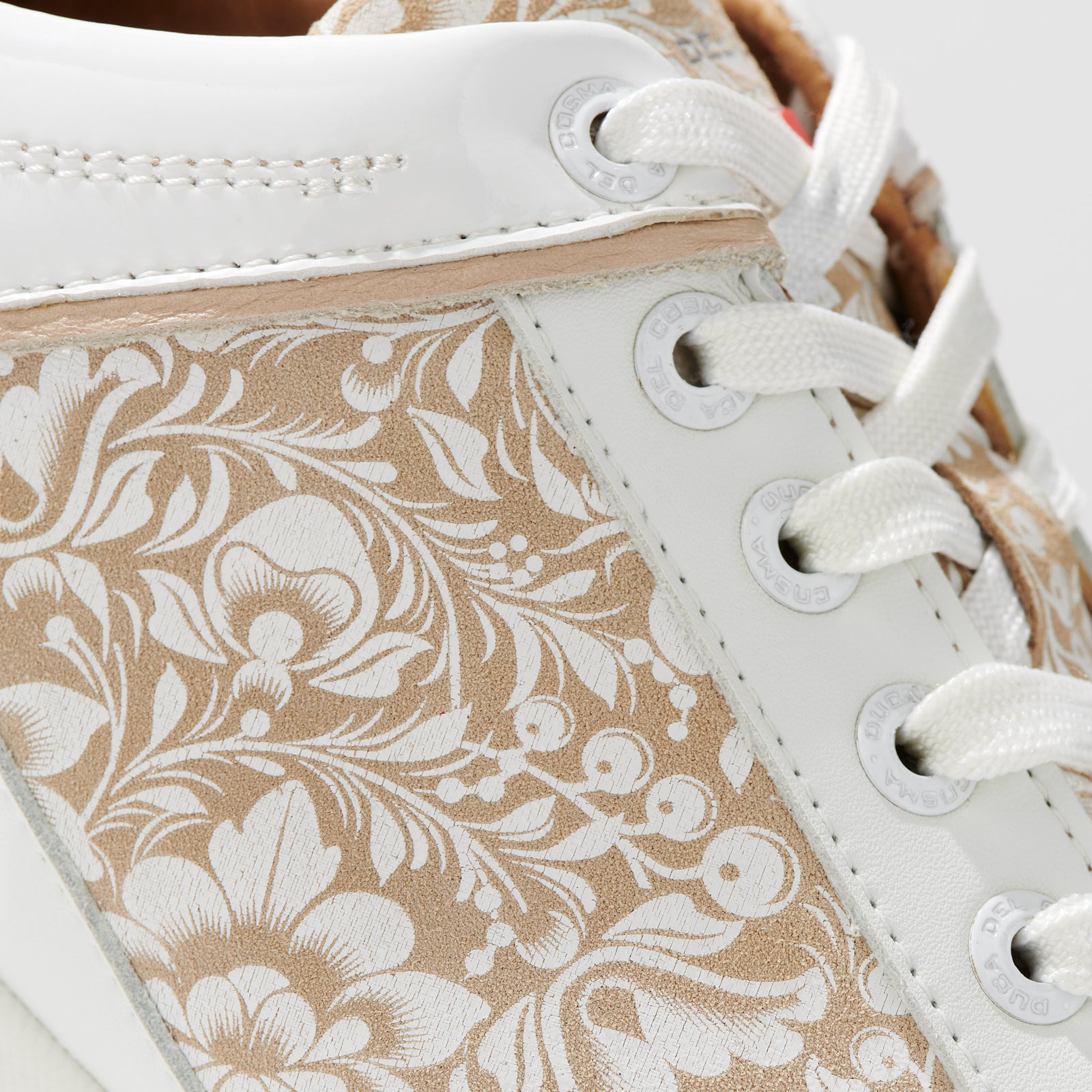 Caldes - White/Flower Women's Golf Shoes