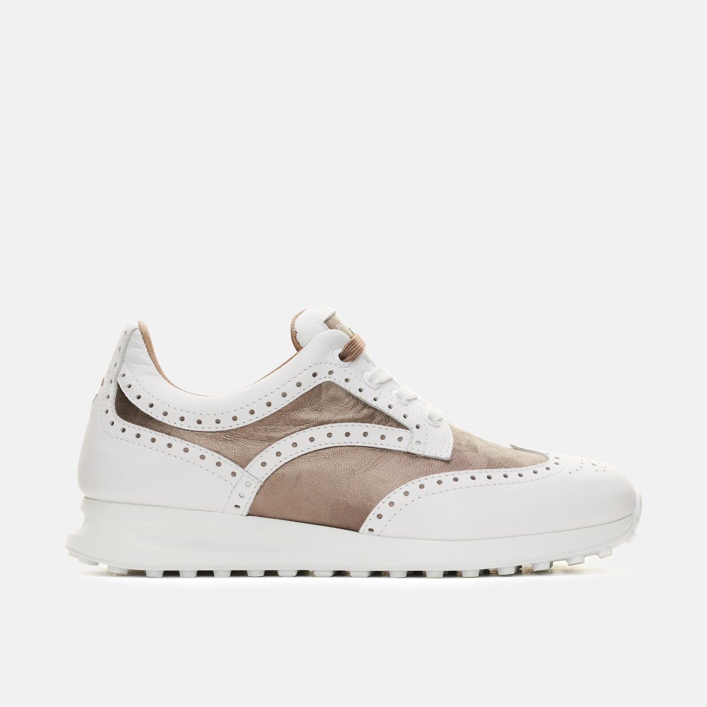 Serena White/Taupe Women's Award winning golf Shoe