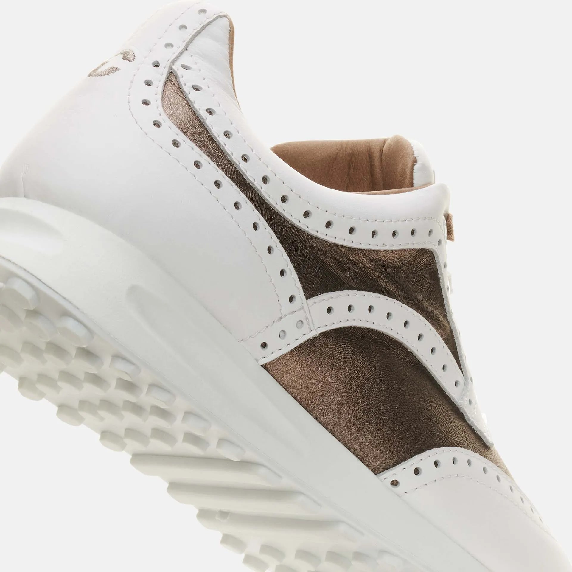 Serena White/Taupe Women's Award winning golf Shoe