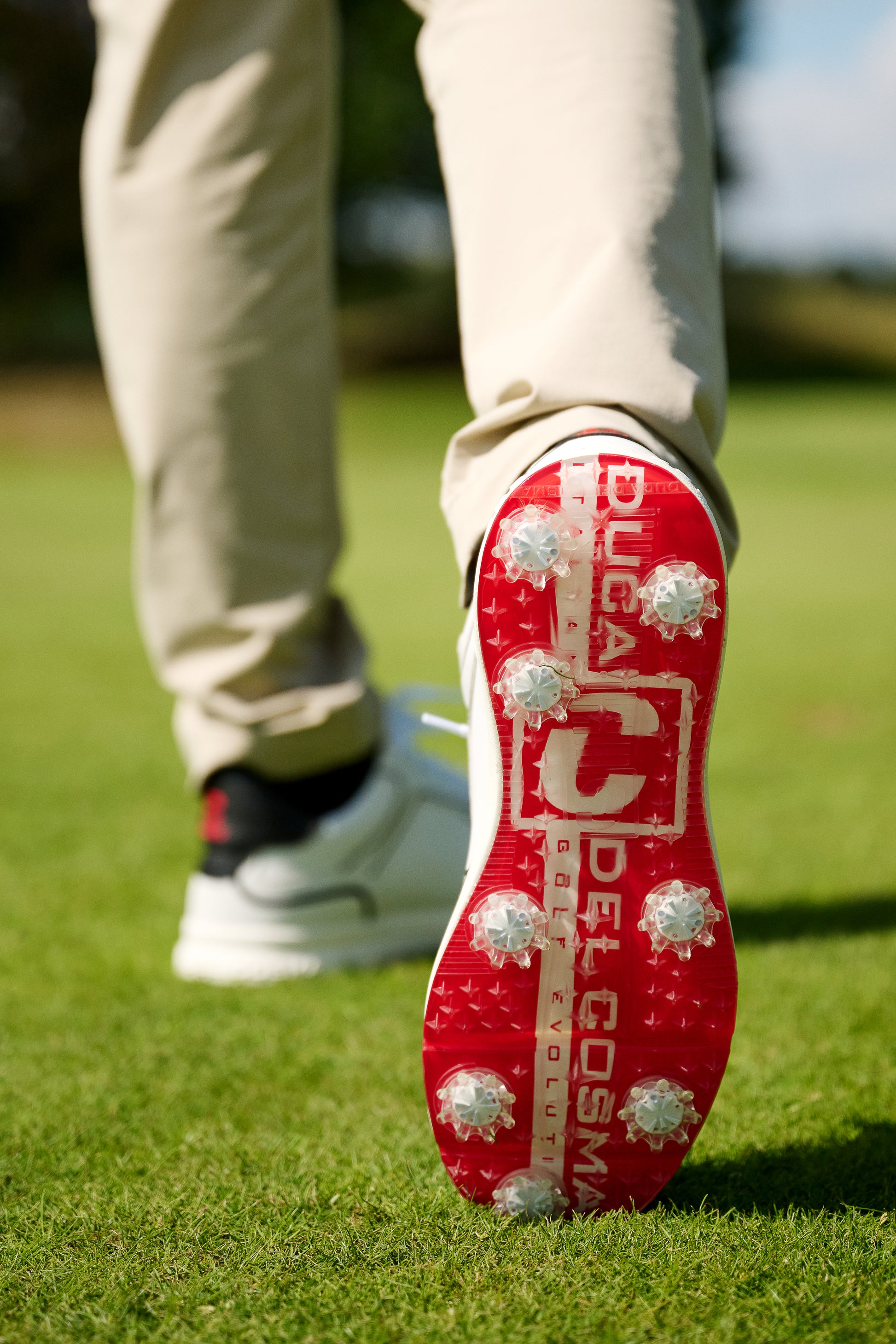 Orlando Pro Spike golf shoe for men. Professional golf shoe for on the golf course